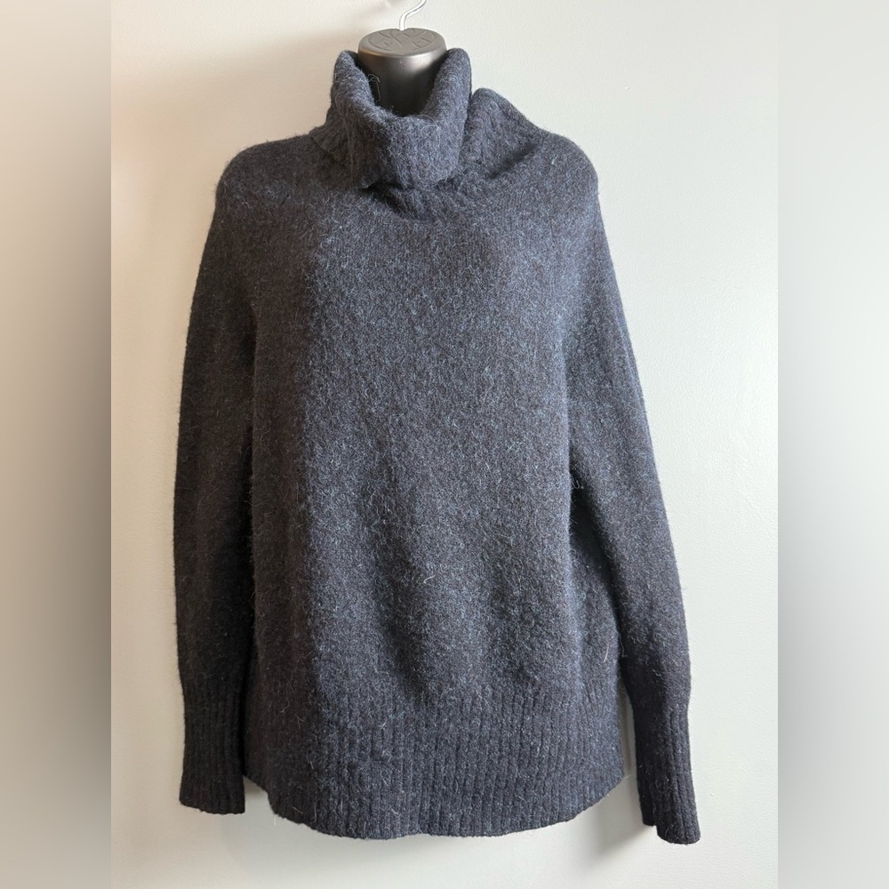 Aritzia The Group Babaton Alpaca Wool Blend Cowl Neck Pullover Sweater Sz XS 20"